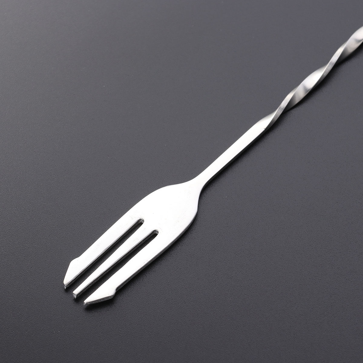 شوكة خلط ملتوية من الفولاذ الم - مراجعة Bar Spoon Twisted وسعره