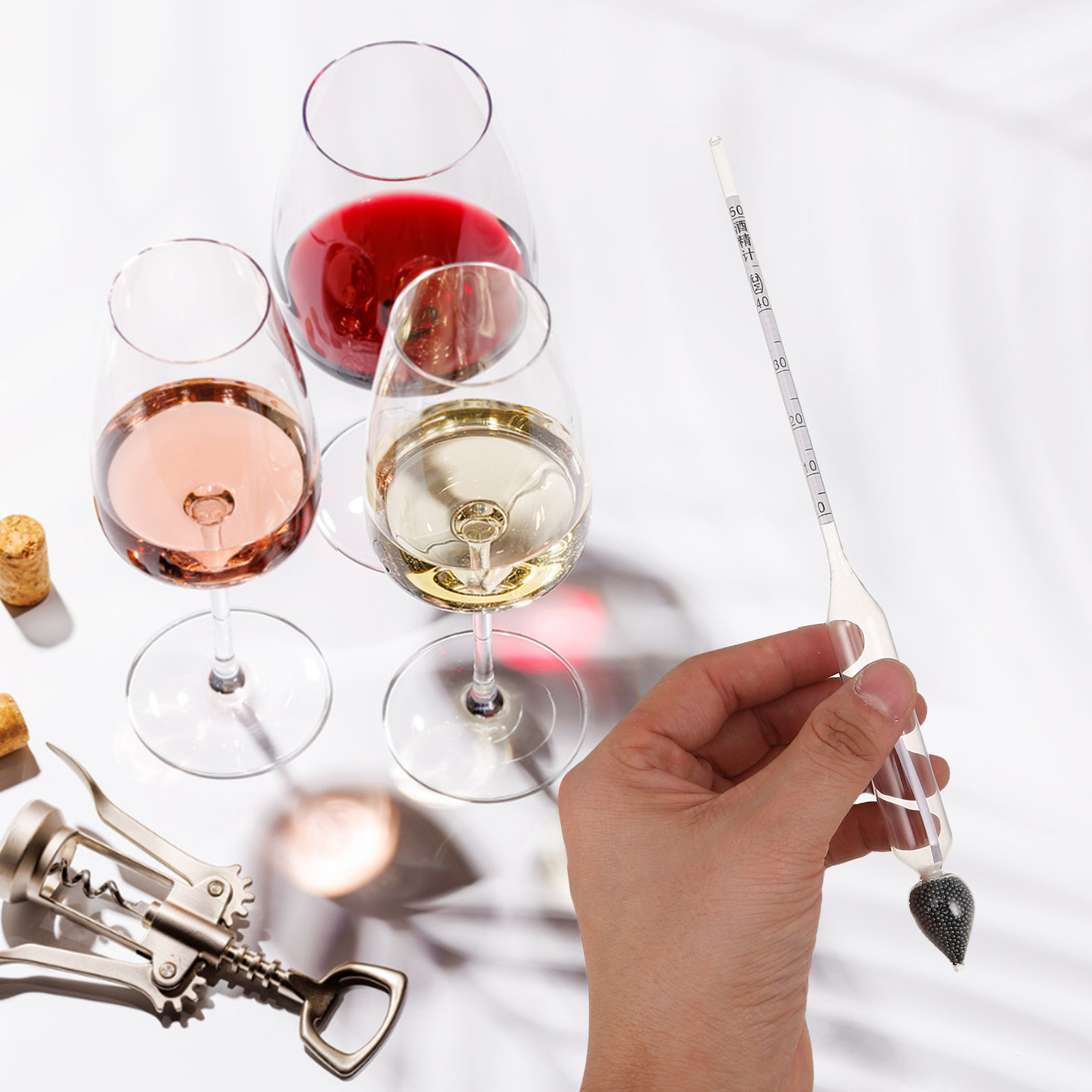قطعتان من جهاز قياس نسبة الكحو - مراجعة Wine To Beer Alcohol وسعره